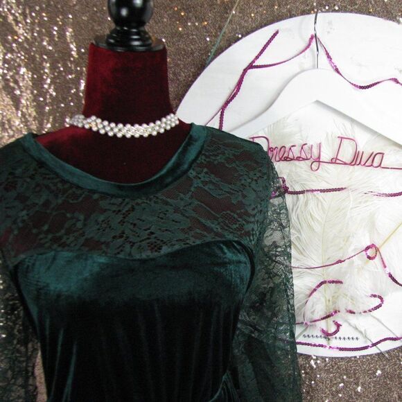 NWT BloomChic green lace dress 14/ 1 X - Picture 5 of 10